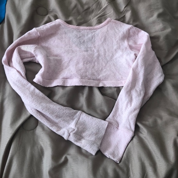 Motionwear Cropped Shrug - Picture 3 of 5